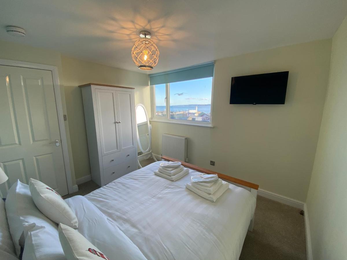 Lighthouse View, One Min From Harbour & Beach Apartment Scarborough Exterior photo